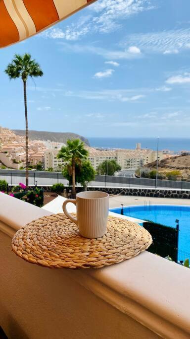 Golden Suite Ocean View & Pool Лос Кристианос Экстерьер фото
