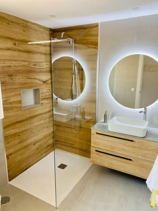 Golden Suite Ocean View & Pool Лос Кристианос Экстерьер фото