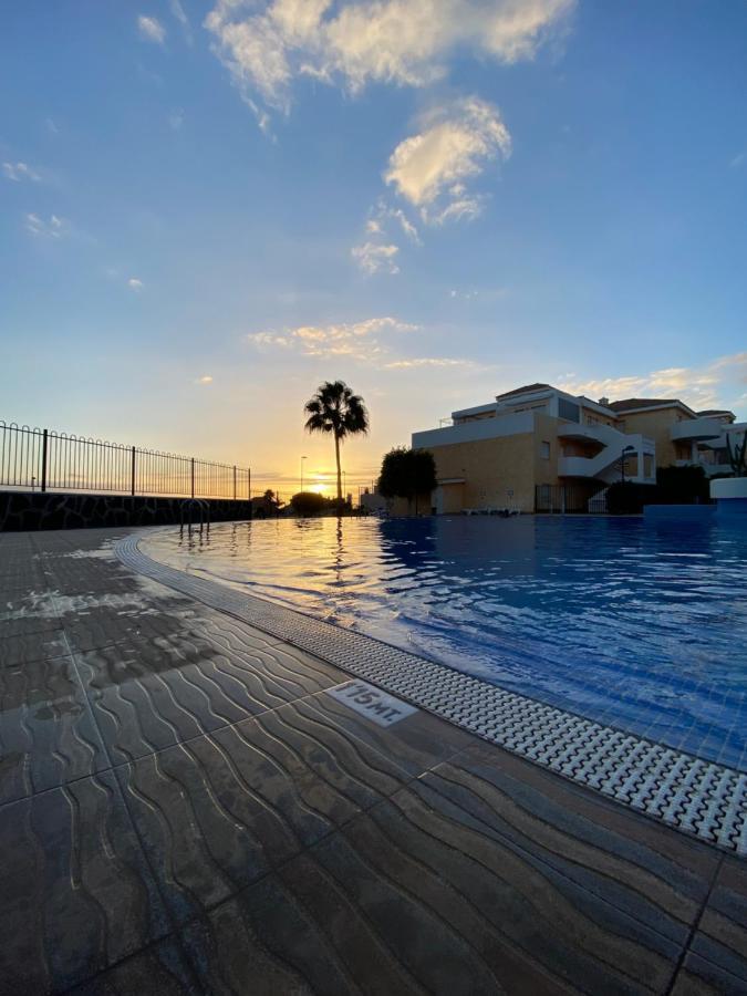 Golden Suite Ocean View & Pool Лос Кристианос Экстерьер фото
